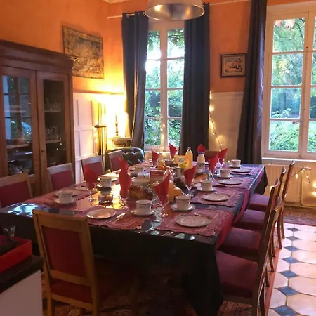 Guest house La Tour Blanche 4*