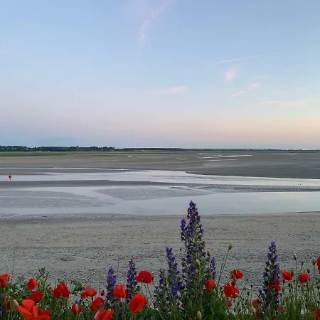 Maison d'hôtes La Tour Blanche Forest-Montiers